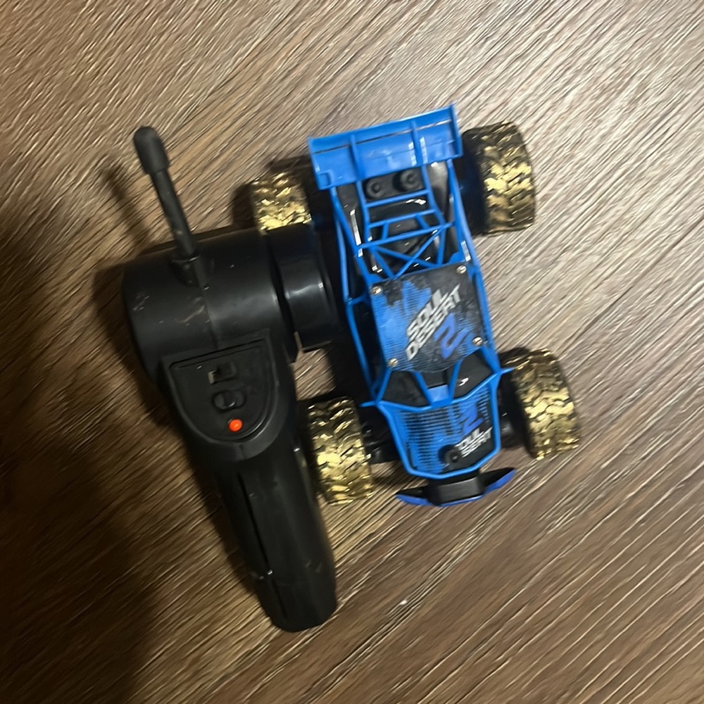 Mini rc car - Picture 2 of 4